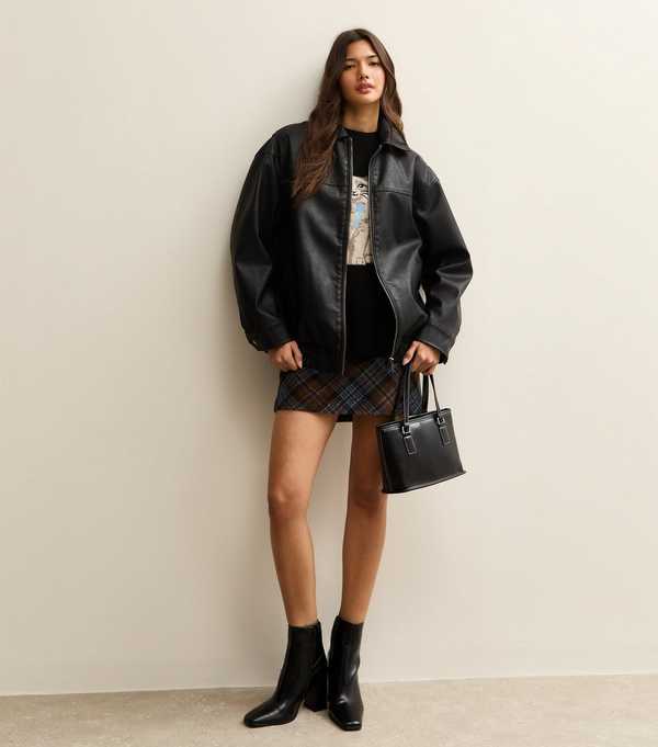 New Look Black Cat Motif Longline Jumper