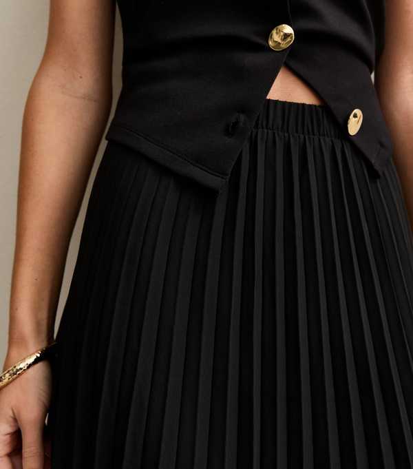 New Look Black Chiffon Pleated Midi Skirt