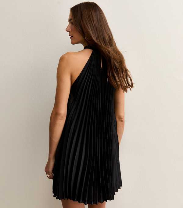 New Look Black Pleated Halterneck Mini Dress