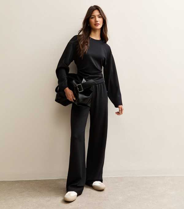 New Look Black Ruched Waist Cropped Sweatshirt