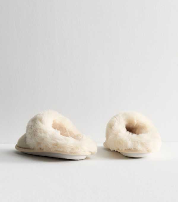 New Look Cream Sausage Dog Embroidered Slippers