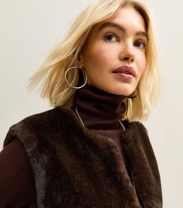 New Look Dark Brown Faux Fur Belted Gilet