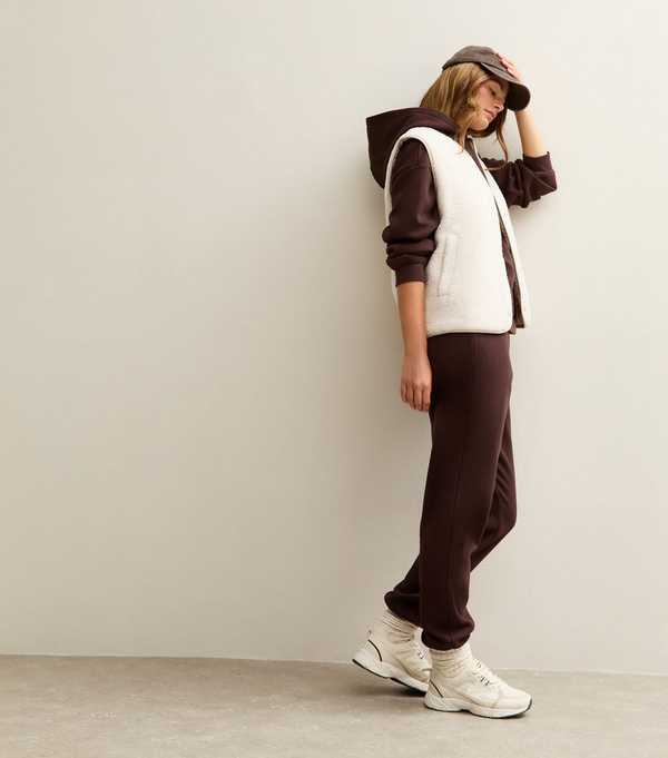 New Look Dark Brown Relaxed Drop Shoulder Hoodie