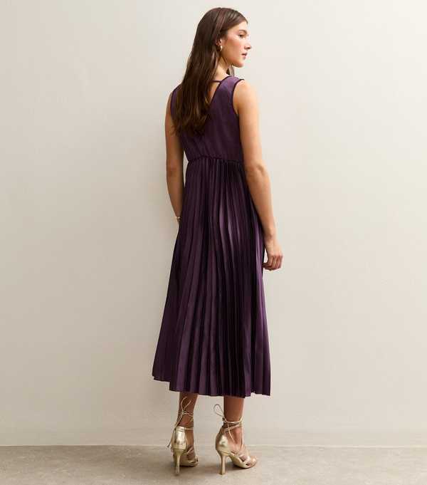 New Look Dark Burgundy Satin Pleated Midi Dress