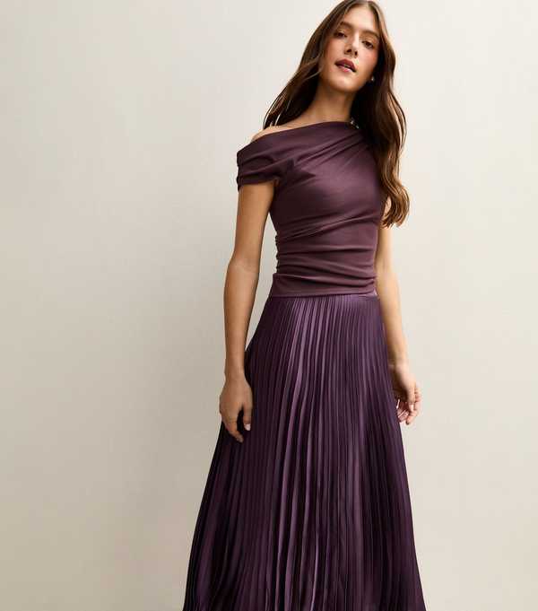 new look Dark Burgundy Satin Pleated Midi Skirt