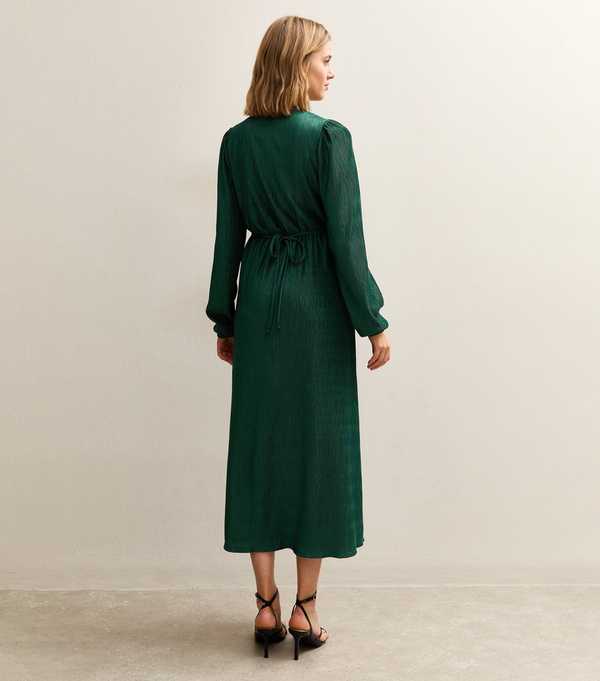 New Look Dark Green Plisse V-Neck Midi Dress