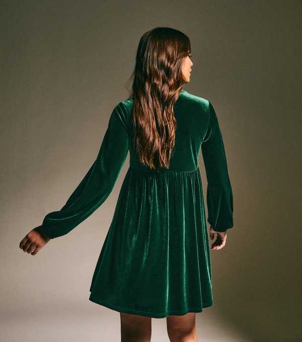 New Look Dark Green Velvet Smock Mini Dress