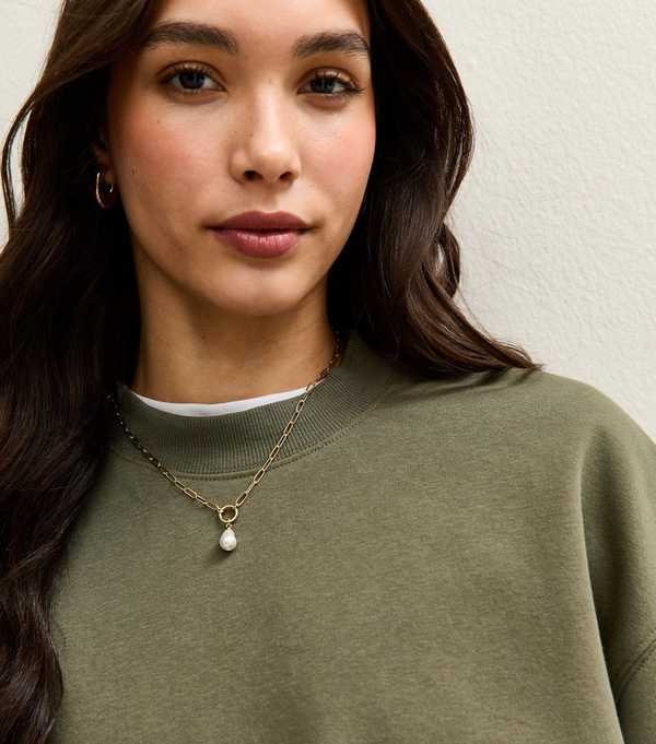 New Look Khaki Relaxed Fit Crew Neck Sweatshirt