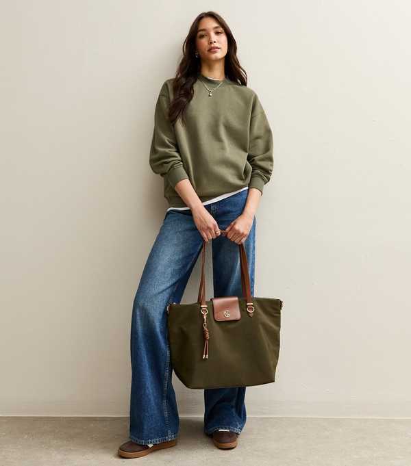 New Look Khaki Relaxed Fit Crew Neck Sweatshirt