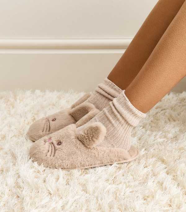 New Look Light Brown Rabbit Mule Slipper