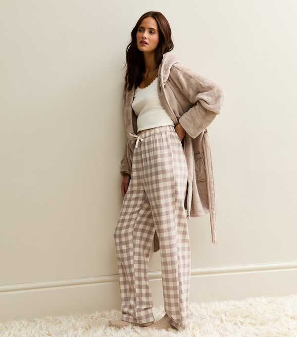 New Look Mink Woven Check Print Pyjama Bottoms