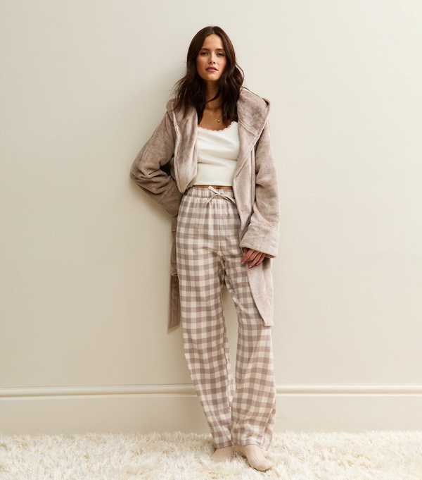 new look Mink Woven Check Print Pyjama Bottoms
