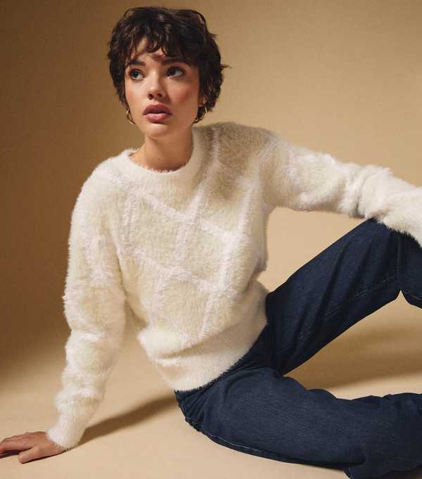new look Off White Fluffy Knit Diamond Pattern Jumper