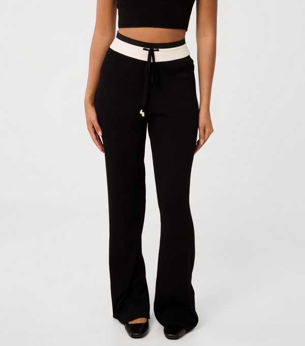 New Look Pink Vanilla Black Contrast Waistband Wide Leg Joggers