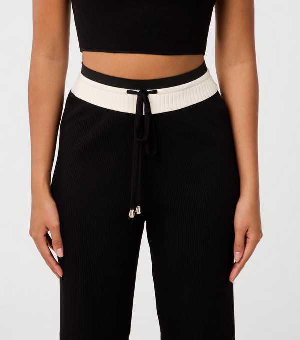 New Look Pink Vanilla Black Contrast Waistband Wide Leg Joggers