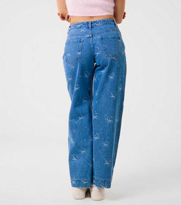 New Look Pink Vanilla Blue Ribbon Bow Embroidered Jeans