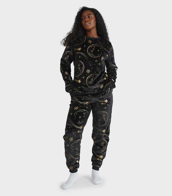 New Look Skinnydip Gold Celestial Print Two Piece Fleece Pyjama Set