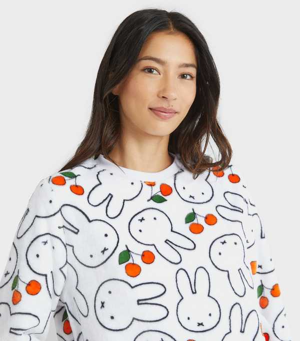New Look Skinnydip White Miffy Cherry Fleece Pyjama Set