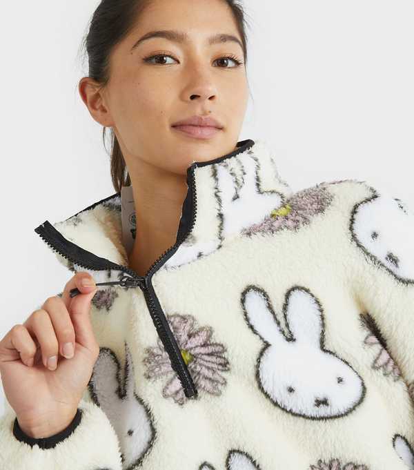 New Look Skinnydip White Miffy Flower Pattern Longline Fleece