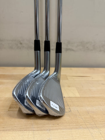 Newlevel 702+ 8-PW W/ KBS Tour Lite Stiff