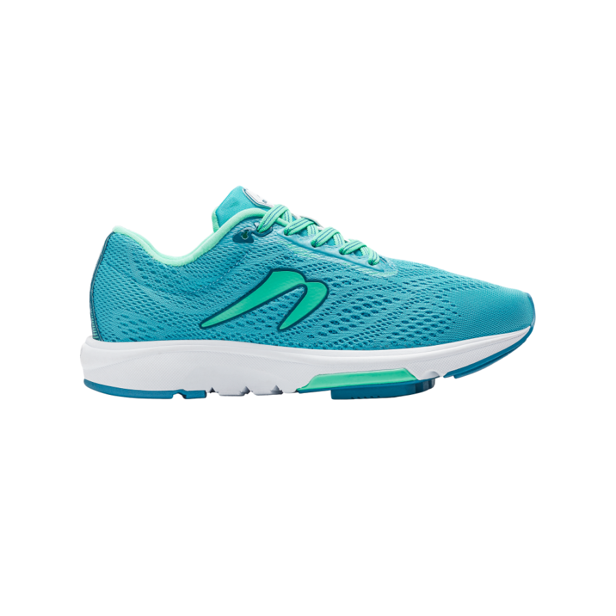 newton running Women's Motion 13 Sky/White