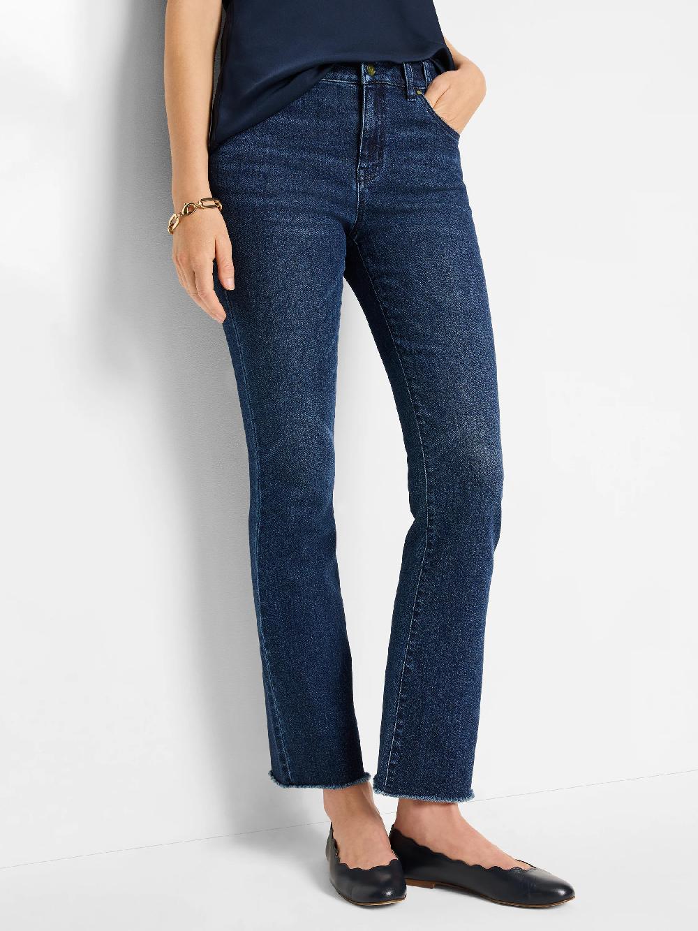 nic zoe 28" Mid Rise Demi Boot Jeans