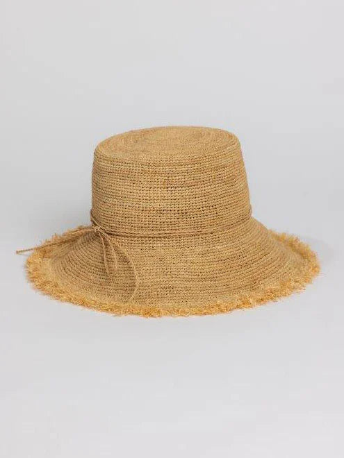 nic zoe Hat Attack Packable Raffia Bucket