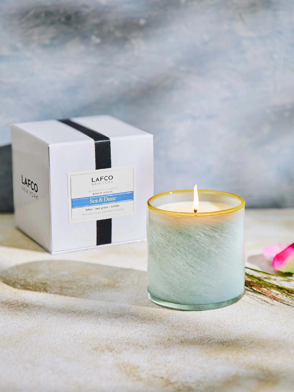nic zoe Lafco Sea And Dune 6.5oz Candle