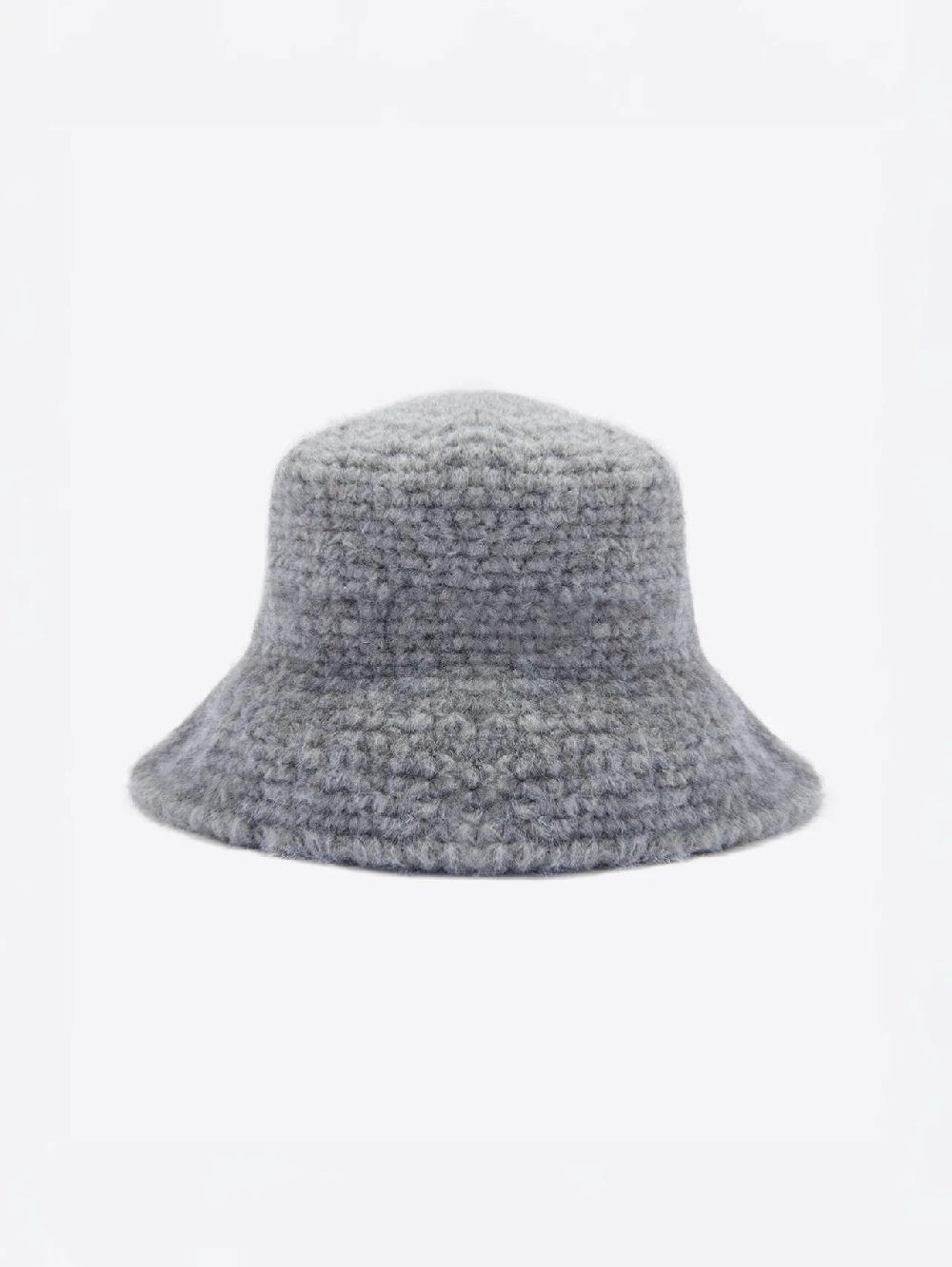 nic zoe Lao Lao Bucket Hat