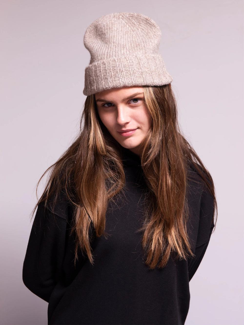 Nic Zoe Meg Cohen Hand Knit Flat Hat