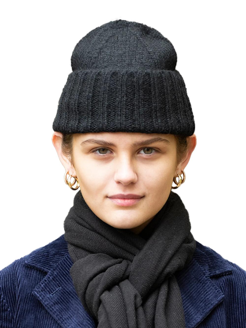 nic zoe Meg Cohen Hand Knit Flat Hat
