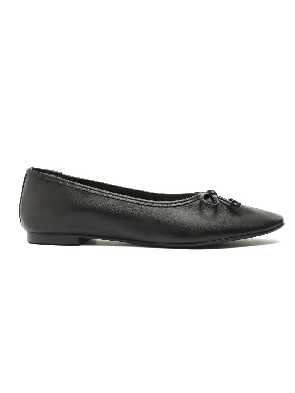 nic zoe Schutz Arissa Flats