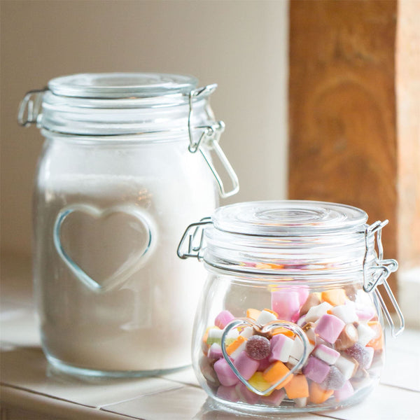 Nicola Spring 1.5L Air Tight Glass Storage Jar With Embossed Heart Detail