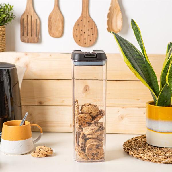 Nicola Spring 1.9L Flip Lock Air Tight Plastic Food Storage Container Air Tight And Flip Top Lids