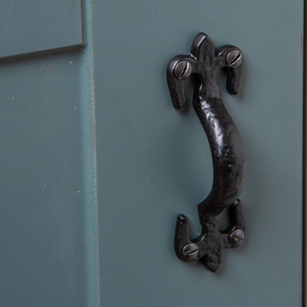 Nicola Spring 105mm Black Rustic Fleur De Lis Door Handle