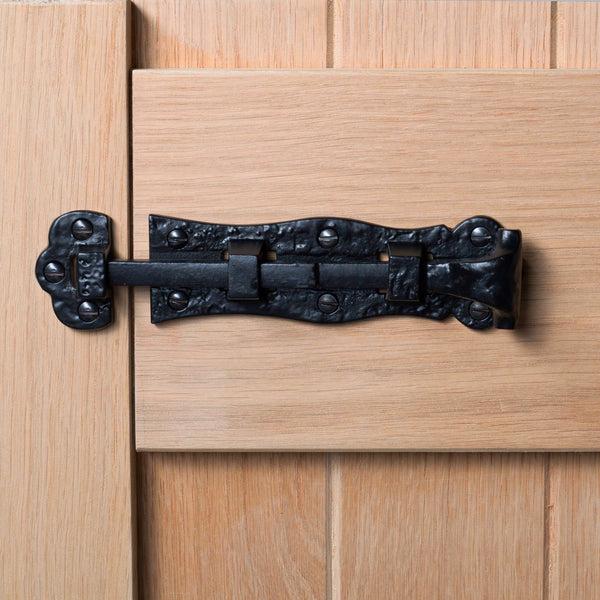 Nicola Spring 140mm Black Straight Antique Fish Tail Surface Bolt