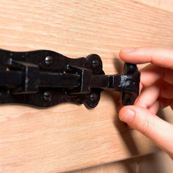 Nicola Spring 140mm Black Straight Antique Fish Tail Surface Bolt