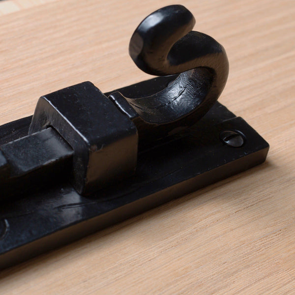 Nicola Spring 140mm Black Straight Shepherd's Crook Surface Bolt