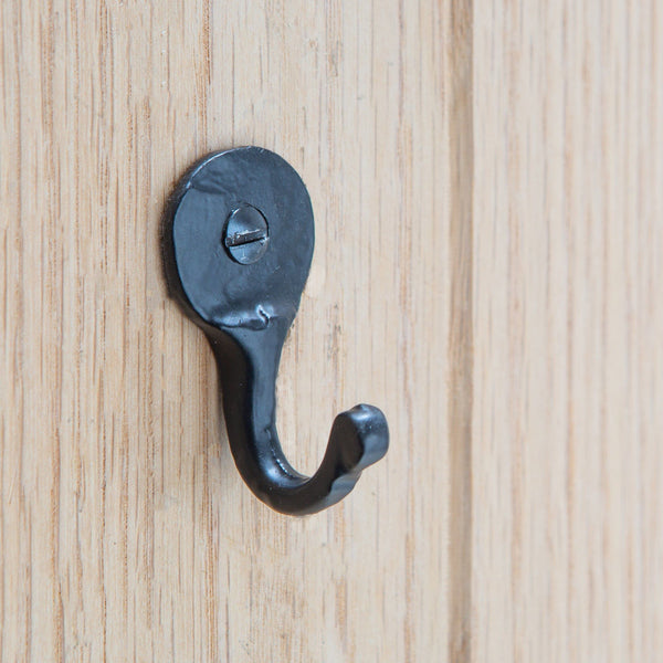 Nicola Spring 25mm X 45mm Black Hammered Round Plate Single Hook
