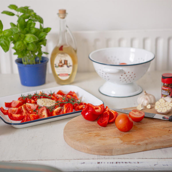 Nicola Spring 34cm X 26cm White Rectangle Enamel Hot Dog / Baking Tray