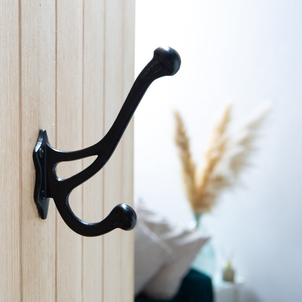 Nicola Spring 35mm X 150mm Black Leaf Backed Hat & Coat Hook
