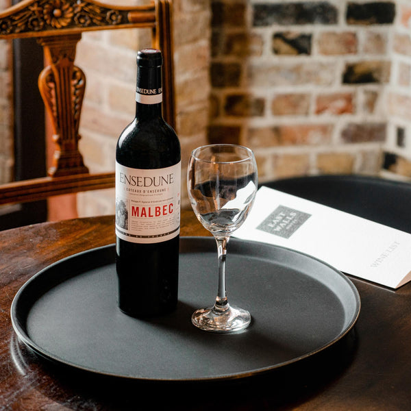 Nicola Spring 40.5cm Black Round Plastic Non-Slip Serving Tray