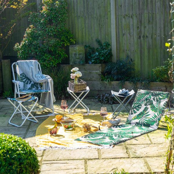 Nicola Spring 4pc Banana Leaf Folding Beach Chair & Lounger Set