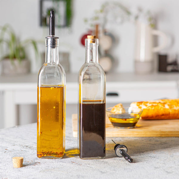 Nicola Spring 500ml Glass Olive Oil Pourer Bottle With Cork Lid