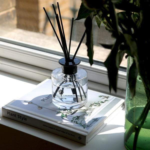 Nicola Spring Glass Reed Diffuser - 200ml - Summer Berries