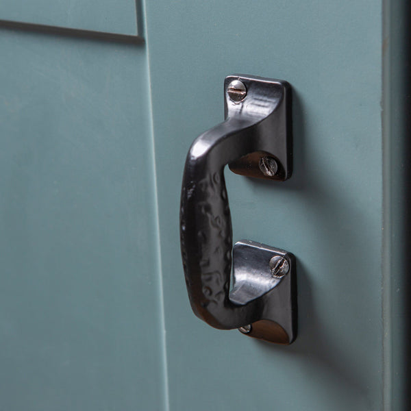 Nicola Spring 100mm Black Forged Barn Door Handle