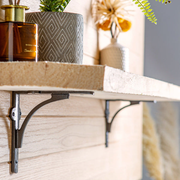 Nicola Spring 150mm Curved Iron Shelf Bracket