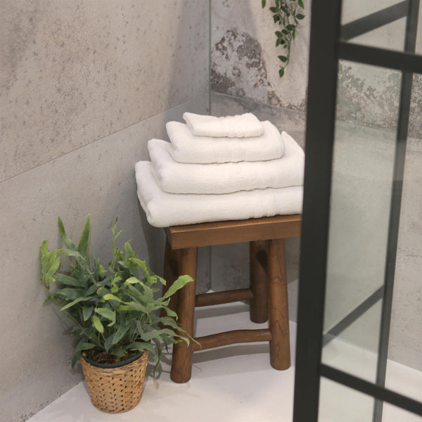 Nicola Spring 160cm X 90cm Cotton Super Bath Sheet