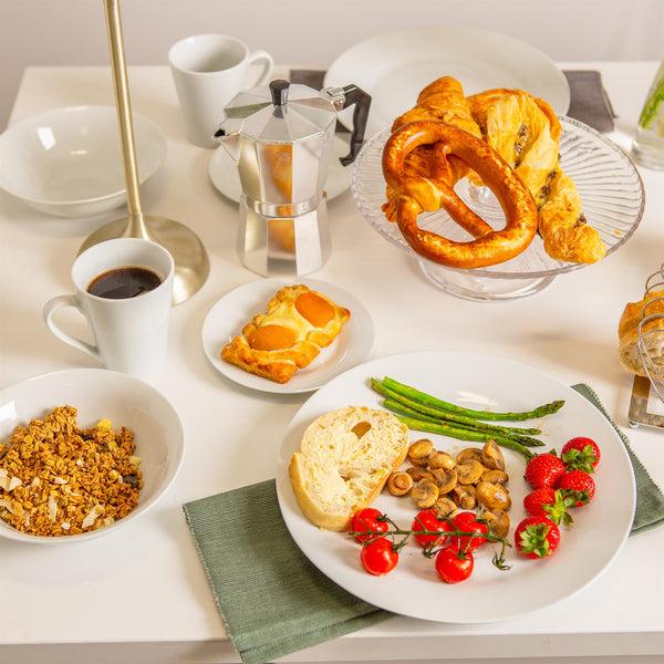 Nicola Spring 18pc White Porcelain Dinner Set