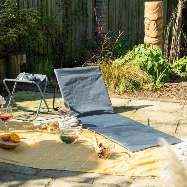 Nicola Spring Classic Folding Stool